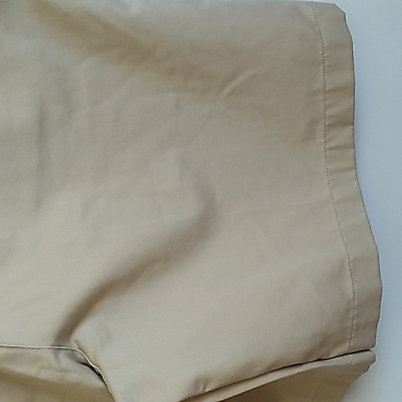 Lands' End Desert Khaki 9 in. Shorts size 37 - Picture 11 of 11